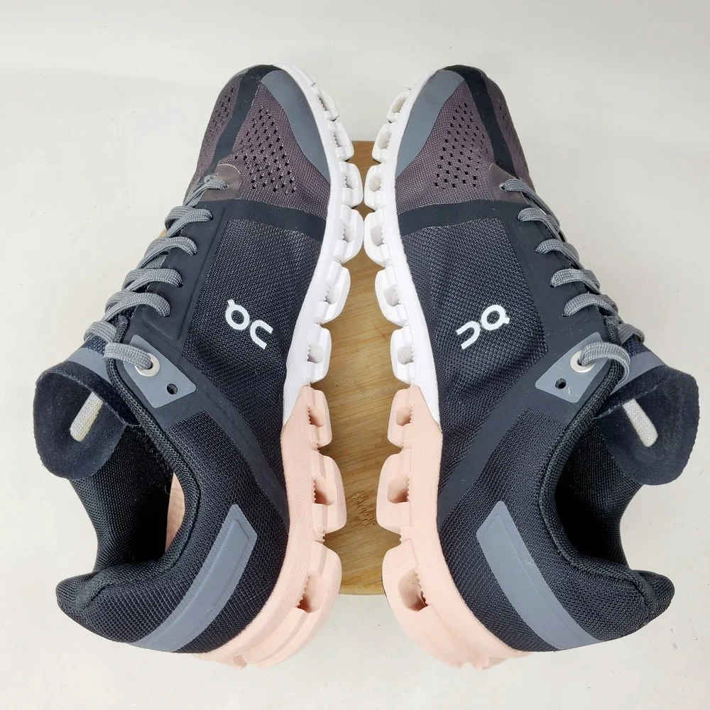 On Cloudflow Running Shoes Womens 8.5 Walking Comfort Gym Sneaker